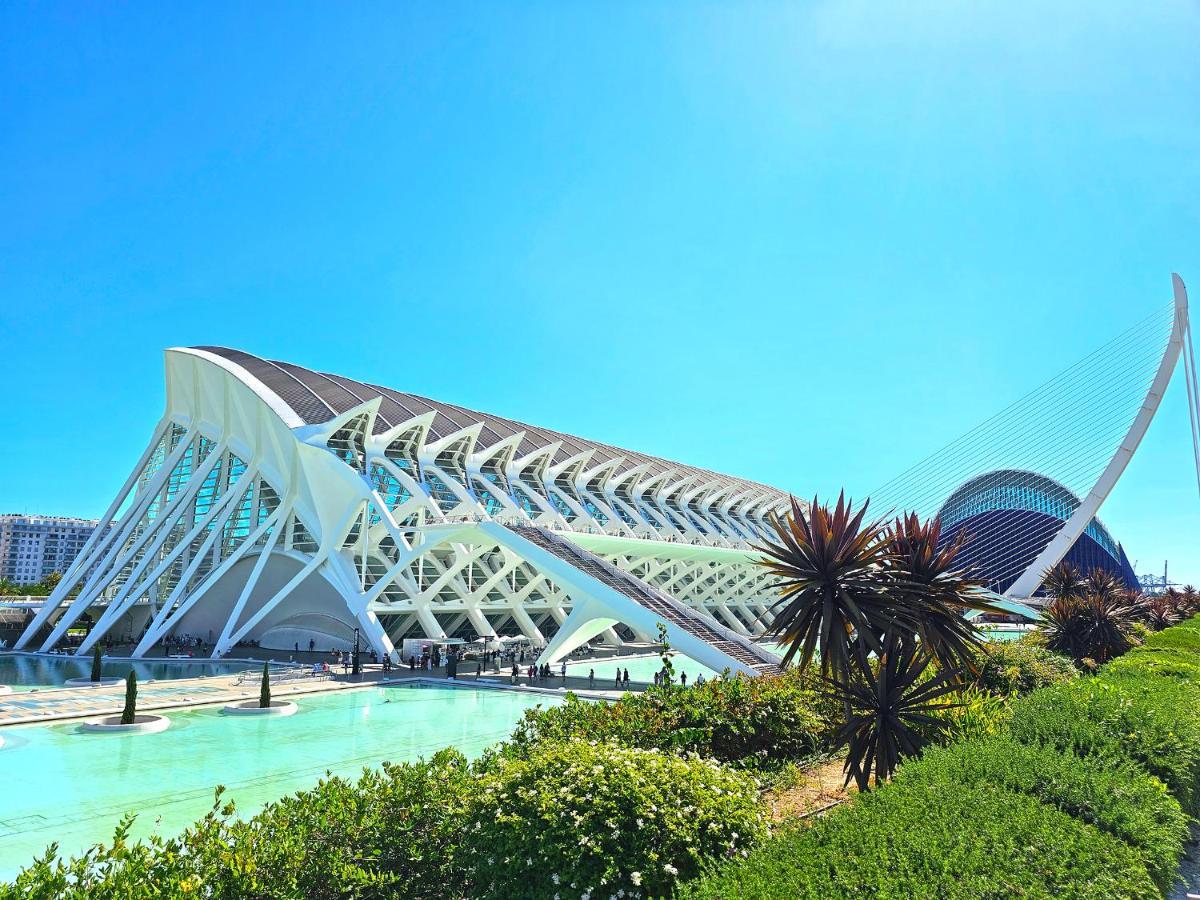 Apartamentos Las Ciencias N Valencia Luaran gambar